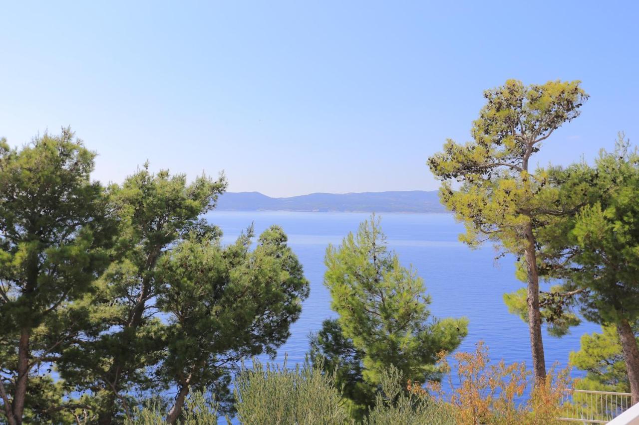 Apartments By The Sea Brela, Makarska - 6688 Exterior photo